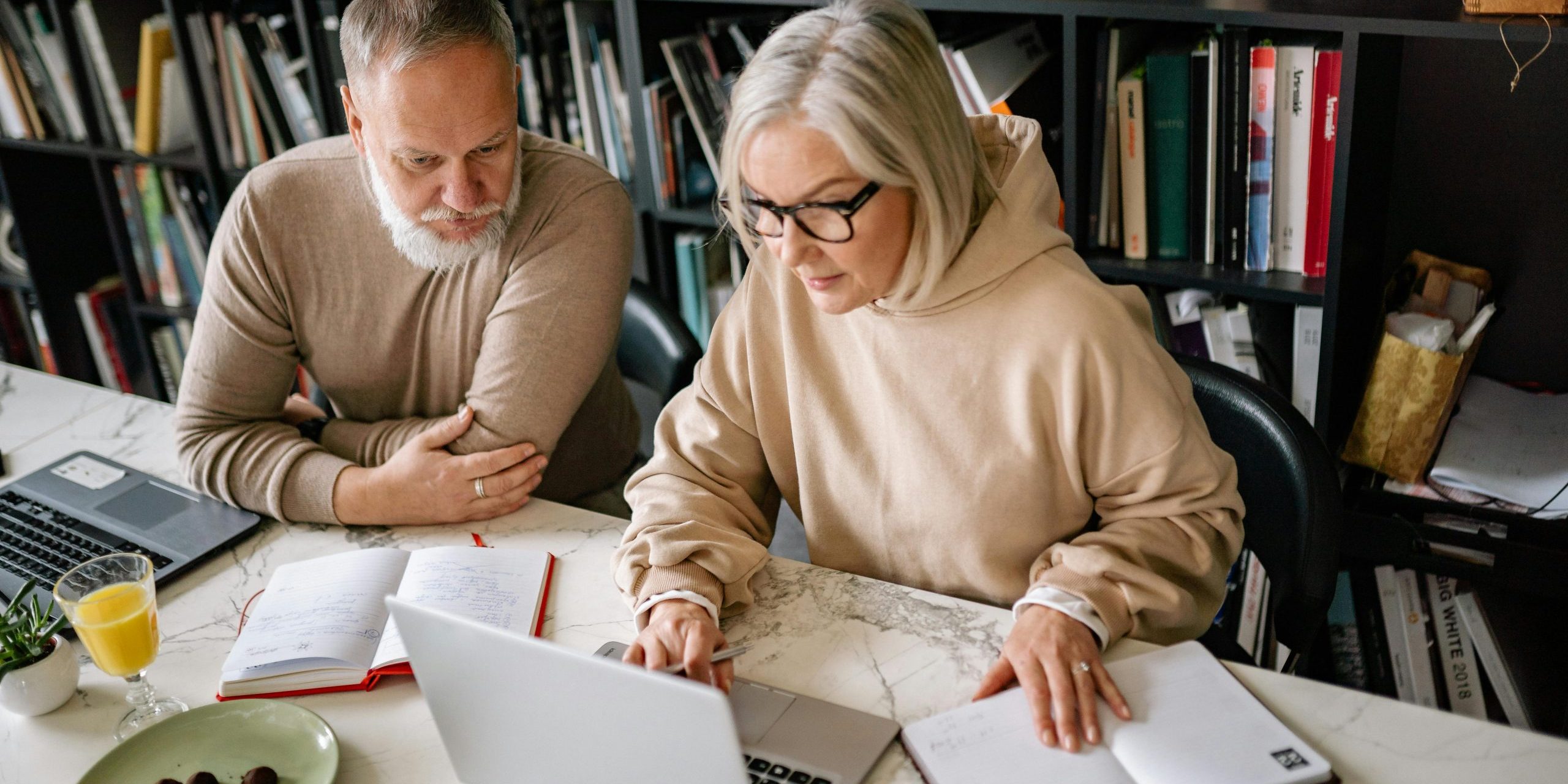 pexels-yankrukov-6818308